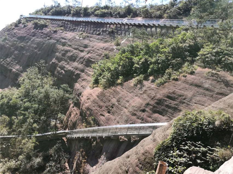 廣西銅石嶺玻璃棧道、滑道